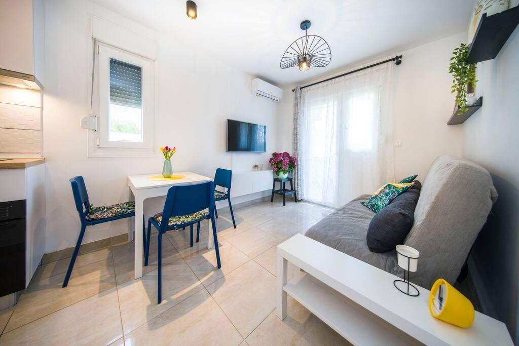 Apartman Nane Solin Exterior foto